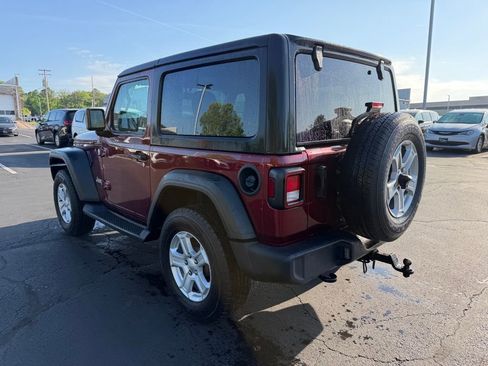 Used 2021 Jeep Wrangler Sport S image 9