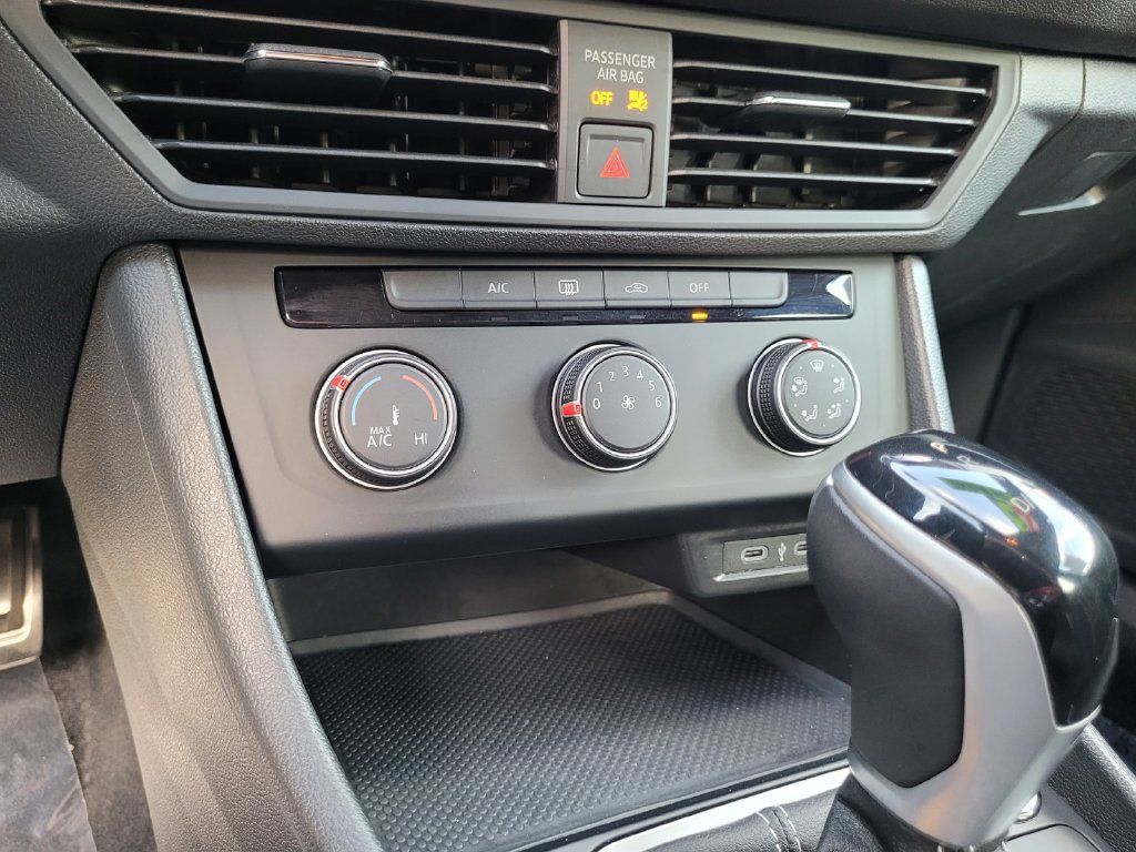 Used 2023 Volkswagen Jetta Sport FWD image 20