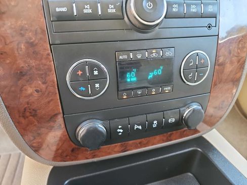 Used 2014 Chevrolet Silverado 3500 LTZ w/ LTZ Plus Package image 30