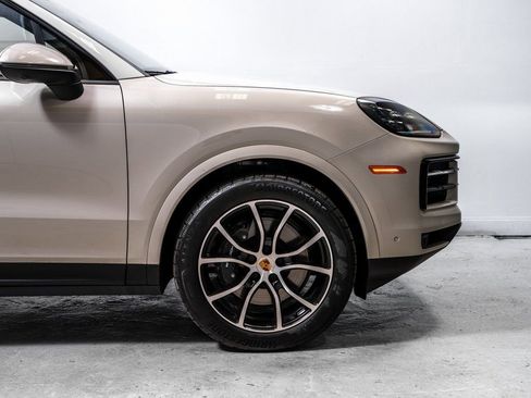 New 2026 Porsche Cayenne image 12