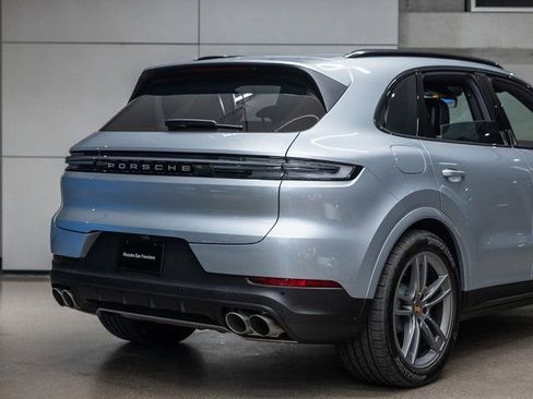 Certified 2026 Porsche Cayenne S AWD/4WD image 19