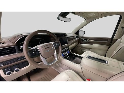 Used 2021 GMC Yukon Denali w/ Denali Ultimate Package AWD/4WD image 11