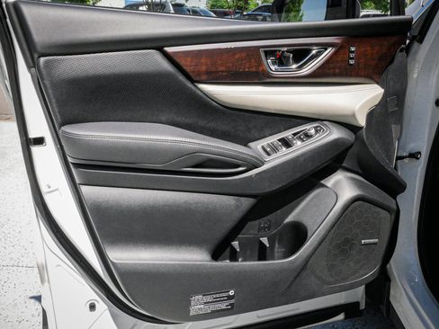 Used 2022 Subaru Ascent Touring AWD/4WD image 14