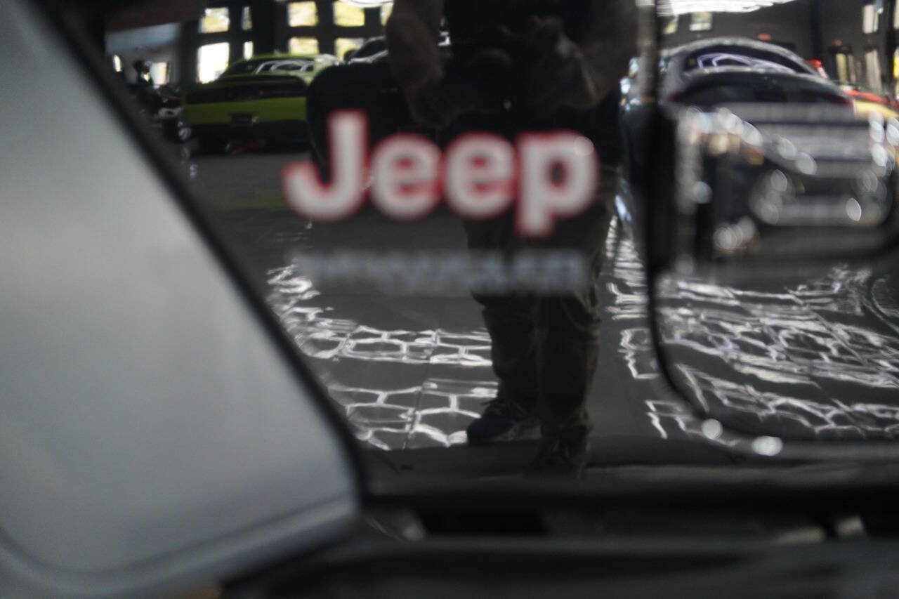 Used 2018 Jeep Wrangler Unlimited Rubicon AWD/4WD image 29