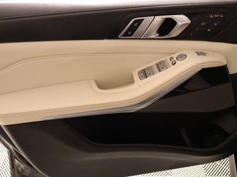 Used 2024 BMW X7 M60i w/ Executive Package AWD/4WD image 19