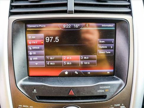 Used 2013 Ford Edge SEL w/ Driver Entry Pkg image 16