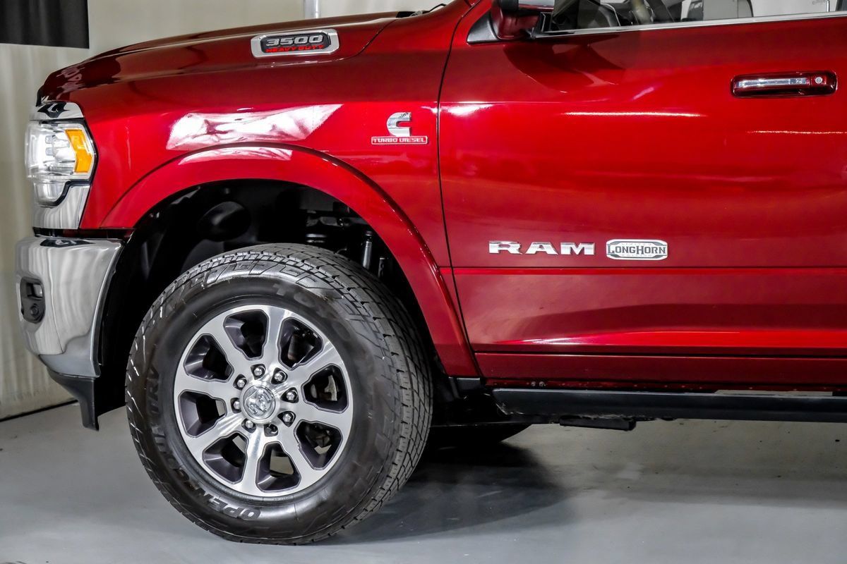 Used 2022 RAM 3500 Limited AWD/4WD image 12