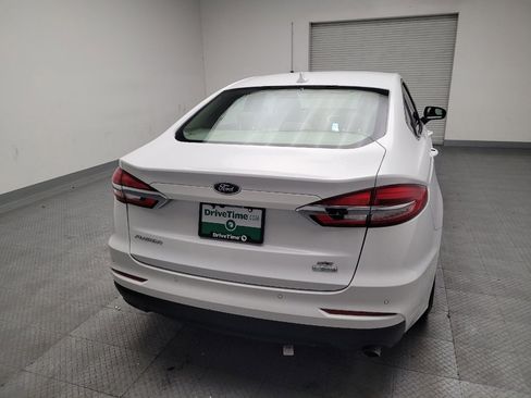 Used 2019 Ford Fusion SE image 7