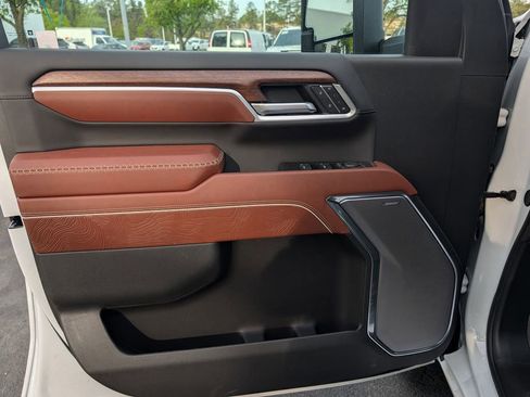 New 2026 GMC Sierra 2500 Denali Ultimate image 14