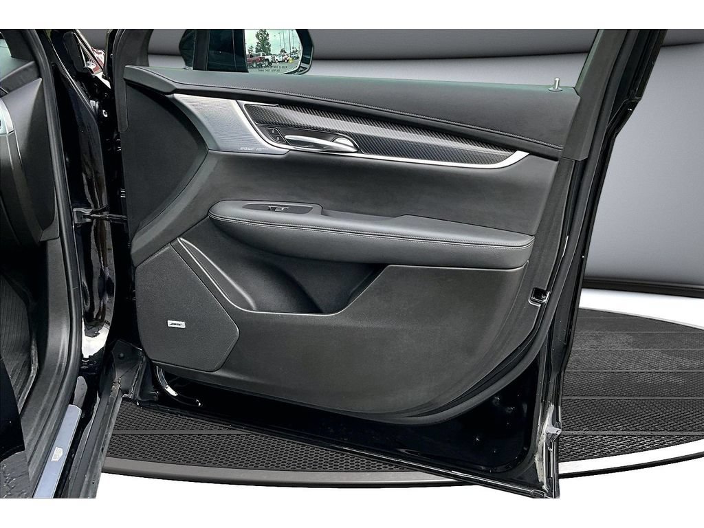 Used 2024 Cadillac XT6 Sport w/ LPO, Floor Liner Package AWD/4WD image 42