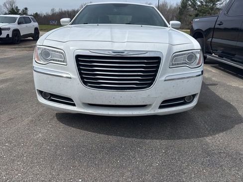 Used 2014 Chrysler 300 w/ Driver Convenience Group RWD image 2