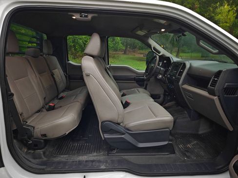 Used 2022 Ford F350 XL w/ FX4 Off-Road Package AWD/4WD image 23