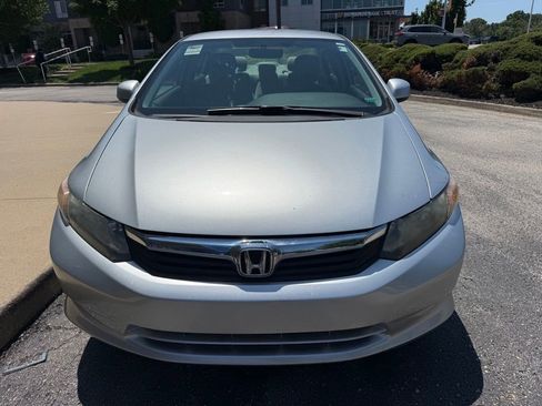 Used 2012 Honda Civic LX image 2