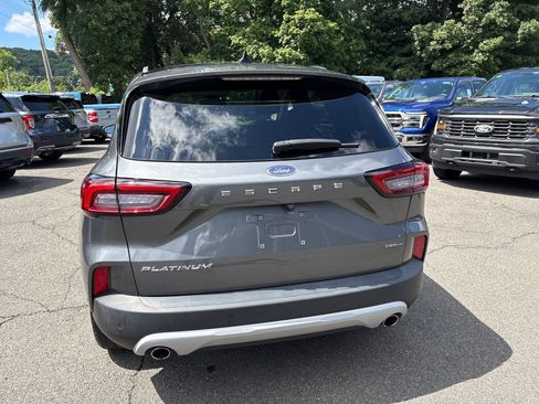 Used 2023 Ford Escape Platinum w/ Premium Technology Package AWD/4WD image 6