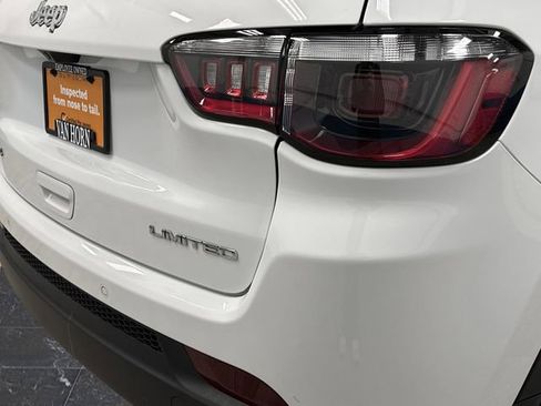 Used 2024 Jeep Compass Limited image 30