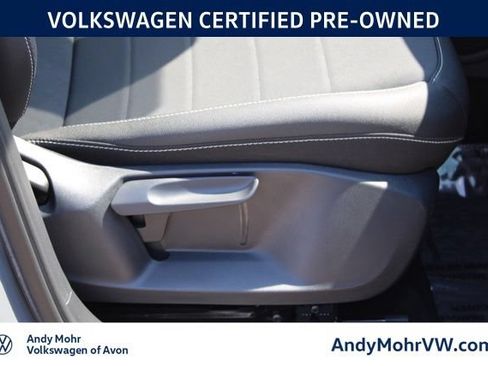 Used 2024 Volkswagen Taos SE AWD/4WD image 21