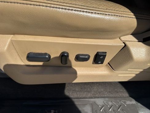 Used 2012 Ford F150 Lariat w/ Lariat Chrome Pkg image 12