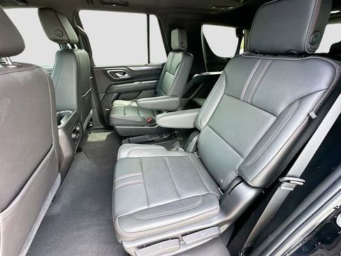 Used 2021 Chevrolet Tahoe RST w/ Luxury Package AWD/4WD image 25