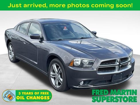 Used 2014 Dodge Charger SXT AWD/4WD image 1