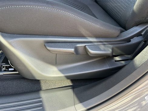 New 2026 Nissan Leaf FWD image 24