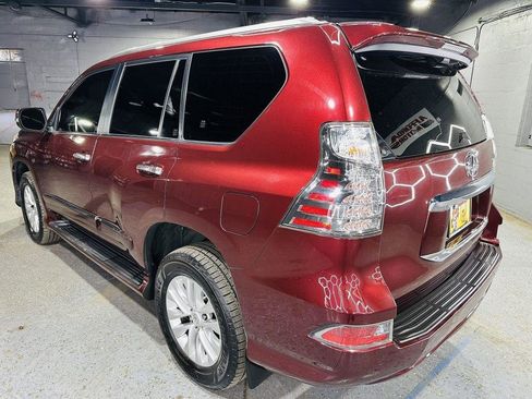 Used 2017 Lexus GX 460 AWD/4WD image 3