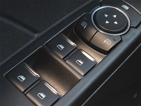 Used 2025 Ford Escape ST-Line w/ Tech Pack #1 image 16