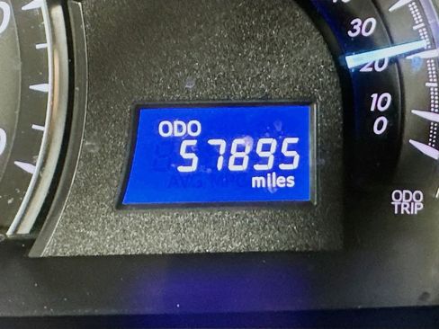 Used 2013 Toyota Camry XLE FWD image 14