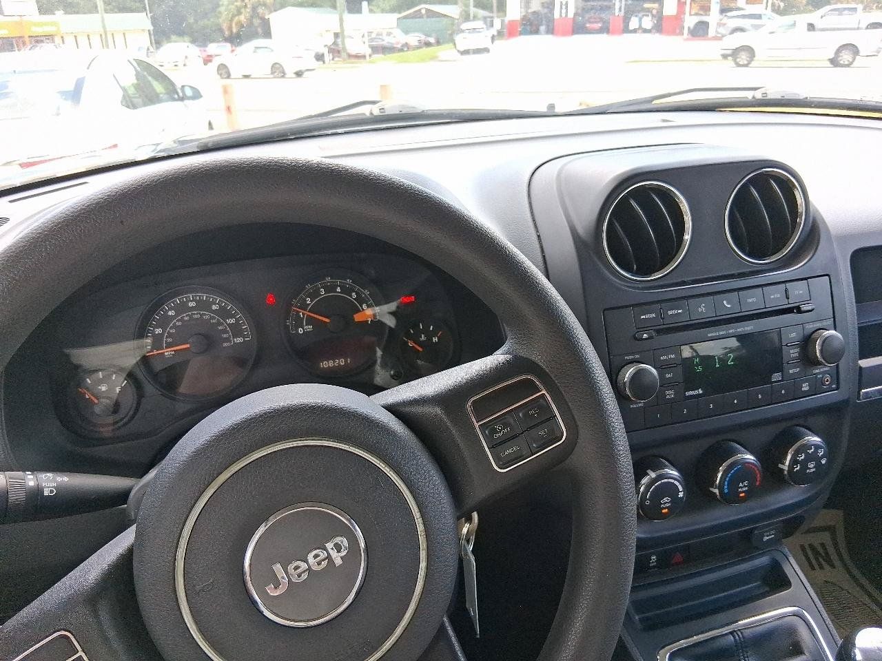 Used 2014 Jeep Patriot Sport FWD image 14