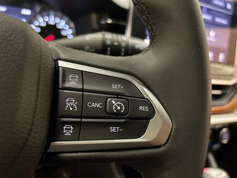 Used 2025 Jeep Compass Limited AWD/4WD image 22