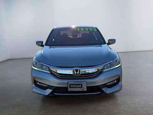 Used 2017 Honda Accord Sport image 8