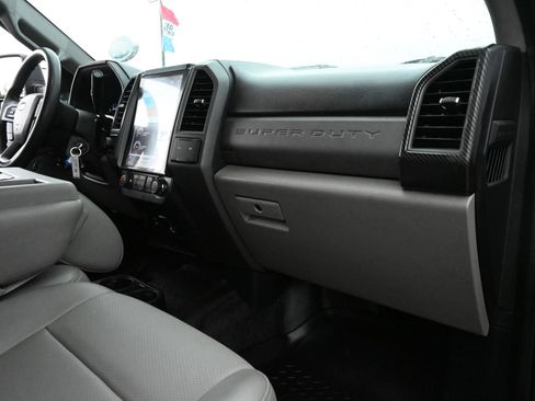 Used 2019 Ford F250 XL w/ STX Appearance Package AWD/4WD image 21