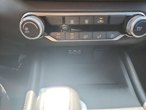 Used 2022 Nissan Altima 2.5 SR AWD/4WD image 27