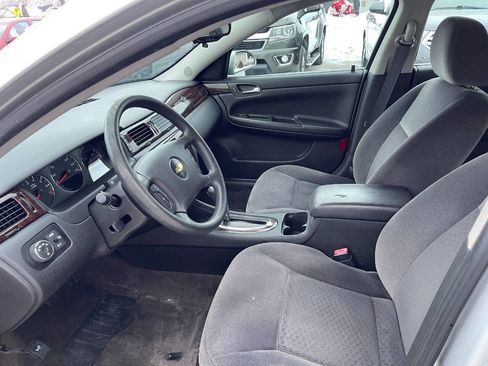 Used 2016 Chevrolet Impala LT image 10