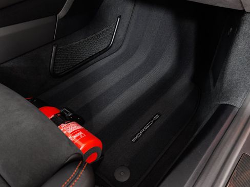 Used 2018 Porsche 911 GT3 RWD image 40