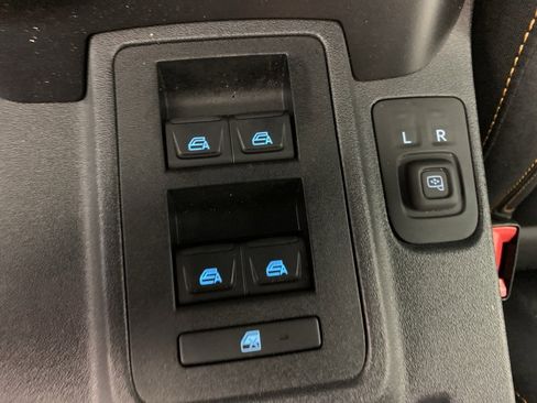 Used 2023 Ford Bronco Badlands w/ Sasquatch Package image 28