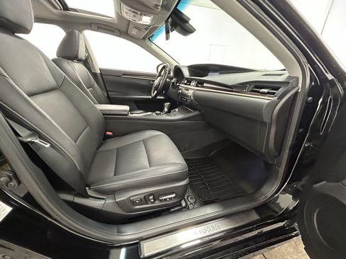 Used 2017 Lexus ES 350 image 39