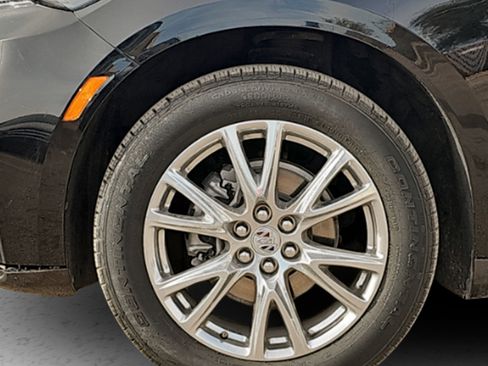 Used 2023 Buick Enclave Essence w/ Experience Buick Package image 9