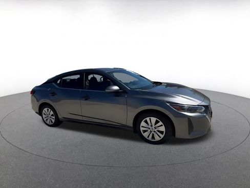 Used 2025 Nissan Sentra S FWD image 2
