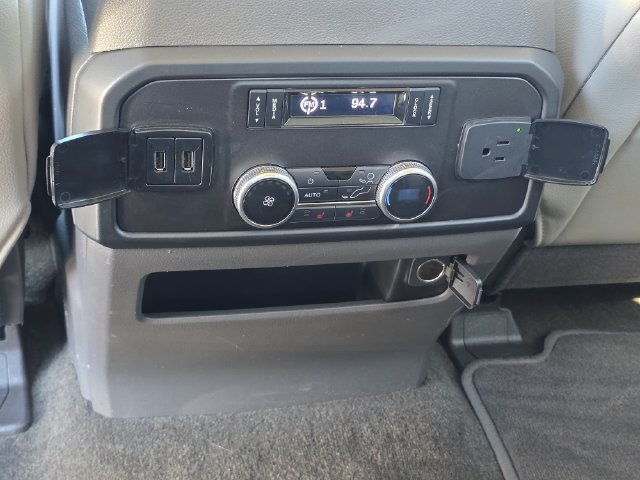 Used 2018 Ford Expedition Limited w/ Equipment Group 301A RWD image 23
