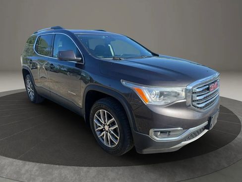 Used 2017 GMC Acadia SLE AWD/4WD image 3