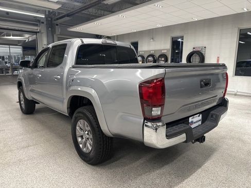 Used 2019 Toyota Tacoma SR5 image 6