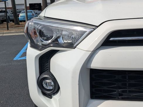 Certified 2022 Toyota 4Runner SR5 image 10