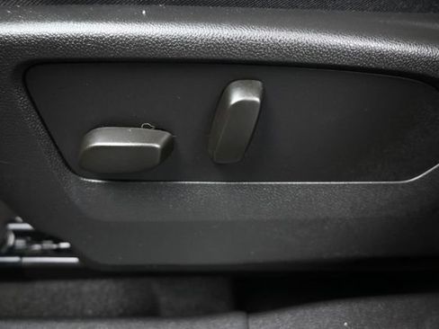 Used 2023 Buick Envision Essence w/ Sport Touring Package FWD image 31