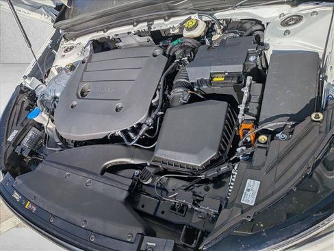 New 2026 Volvo XC40 B5 Plus w/ Protection Package Premier AWD/4WD image 19