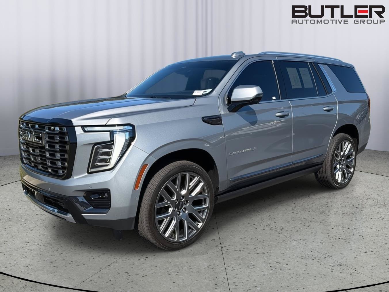 Used 2026 GMC Yukon Denali Ultimate AWD/4WD image 2