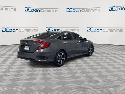 Used 2018 Honda Civic Touring image 8