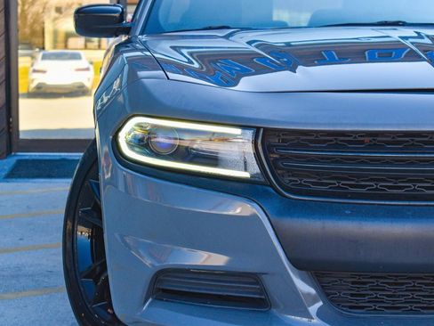 Used 2018 Dodge Charger SXT w/ Blacktop Package image 24
