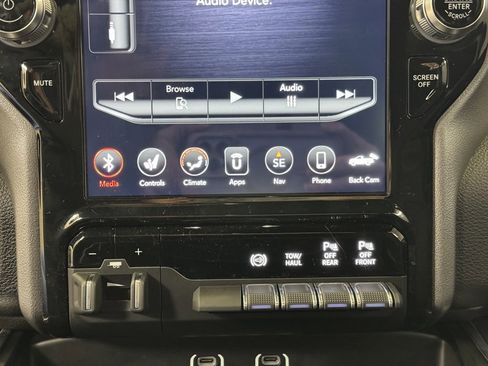 Used 2021 RAM 2500 Laramie w/ Safety Group B image 37