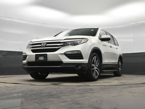 Used 2018 Honda Pilot Touring image 33