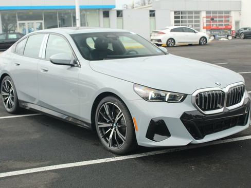 New 2026 BMW 530i w/ M Sport Package image 1